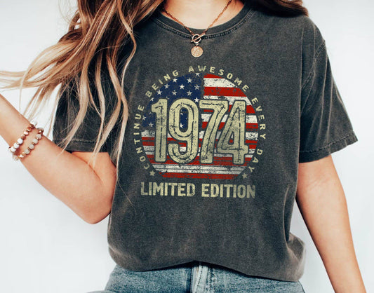 Vintage 1974 birthday Gift t-shirt for Men or Women, Turning 51 Celebration Tee with American Flag