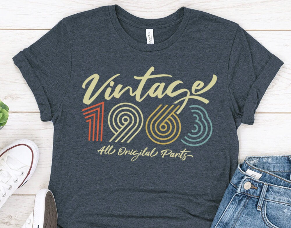 Vintage 1963 Birthday Shirt for Women or Men - Gift T-shirt wife or husband